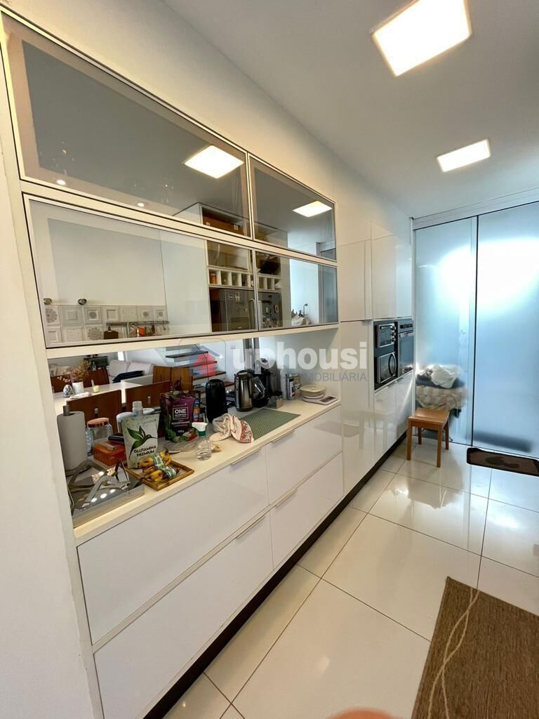 Casa à venda com 3 quartos, 280m² - Foto 10