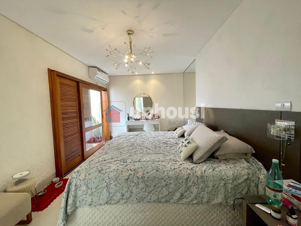 Casa à venda com 3 quartos, 280m² - Foto 14