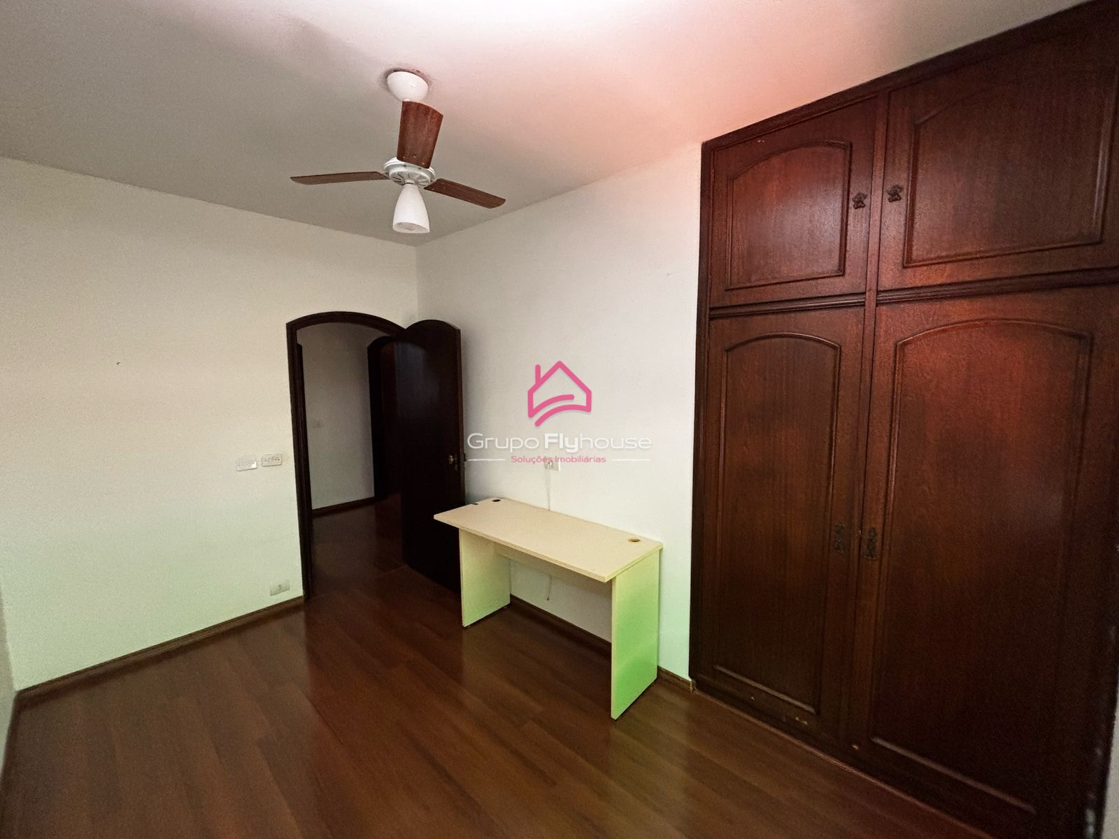 Casa para alugar com 5 quartos, 228m² - Foto 28