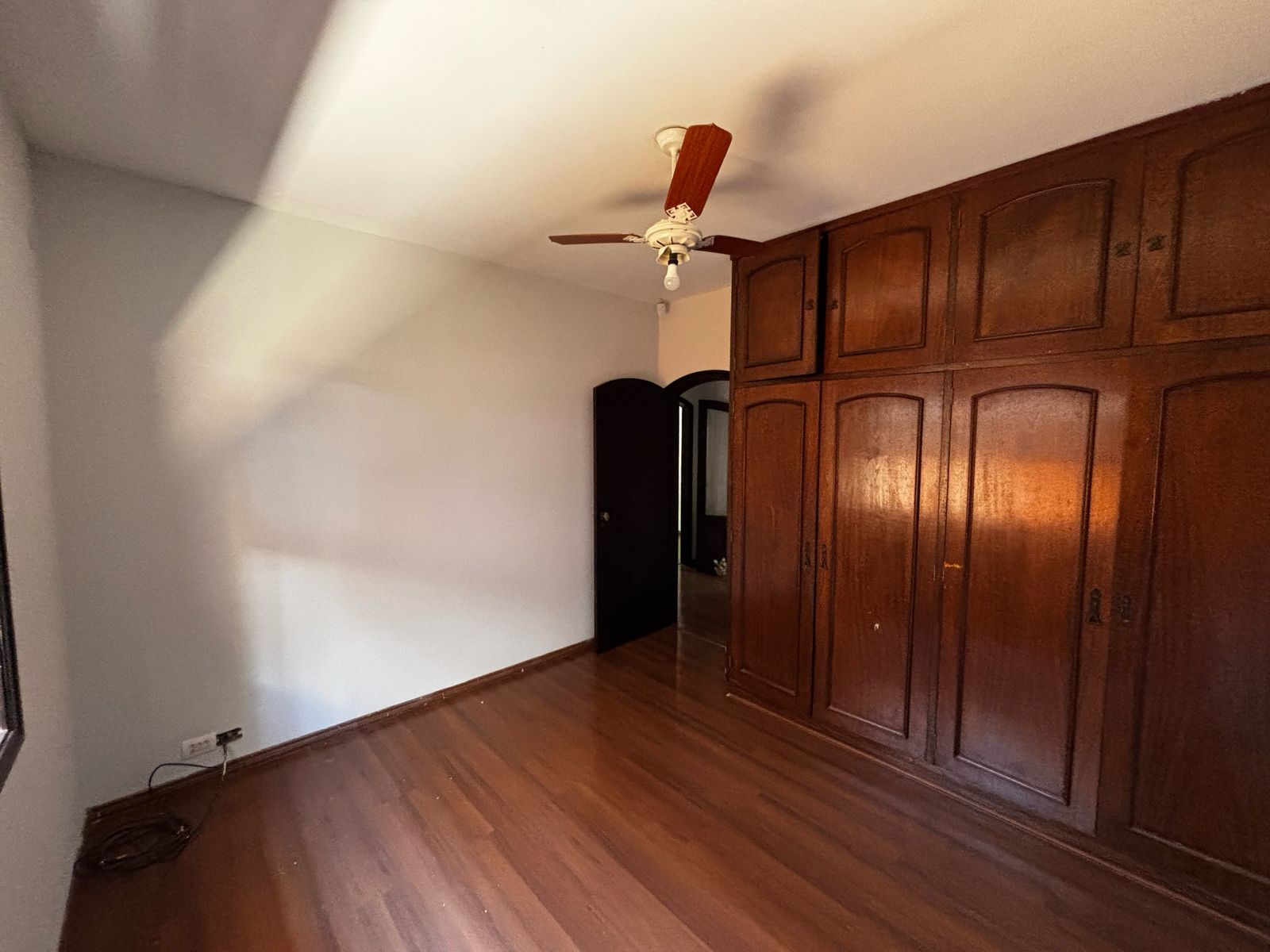 Casa para alugar com 5 quartos, 228m² - Foto 24