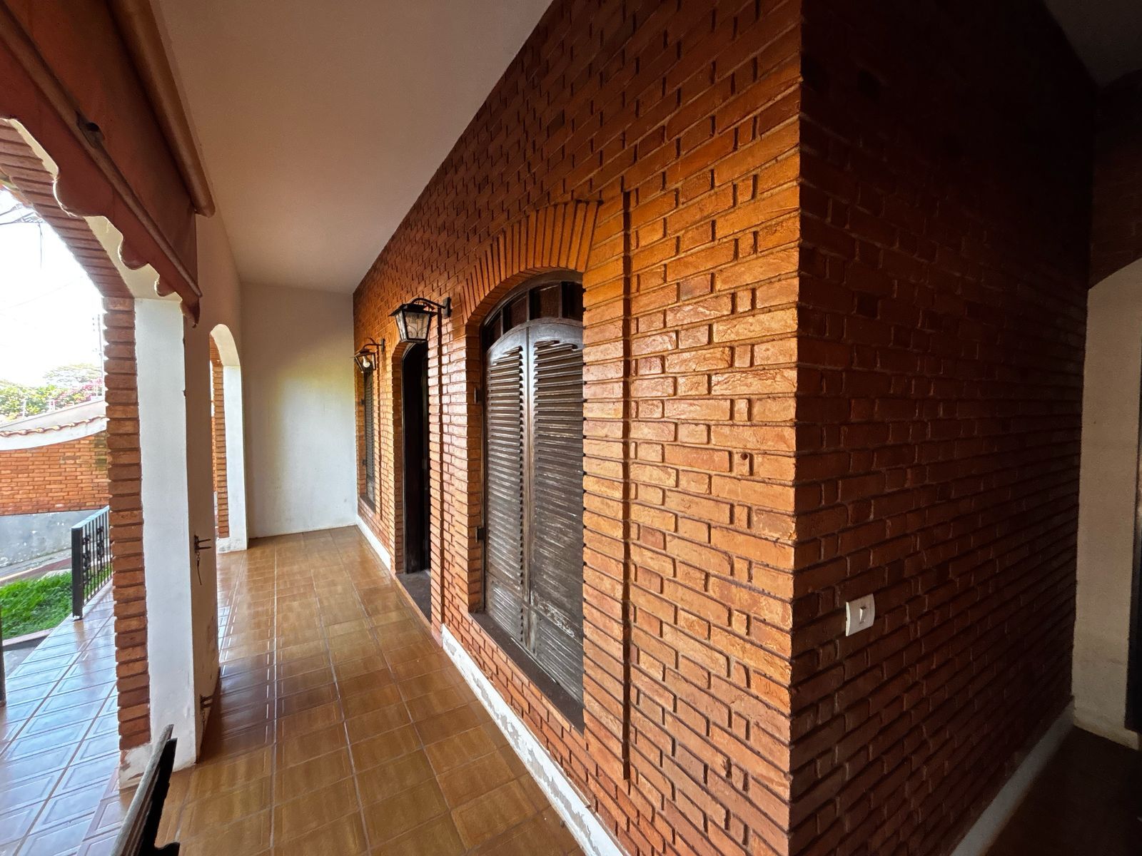 Casa para alugar com 5 quartos, 228m² - Foto 10