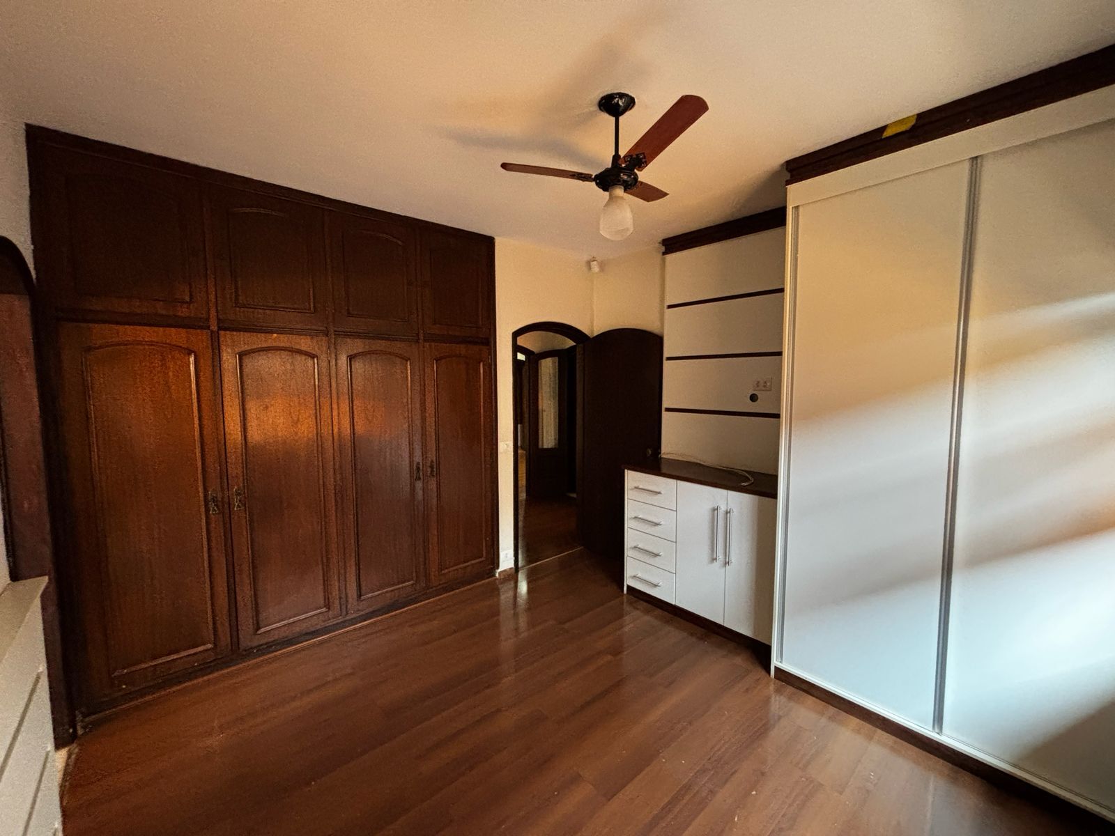 Casa para alugar com 5 quartos, 228m² - Foto 21
