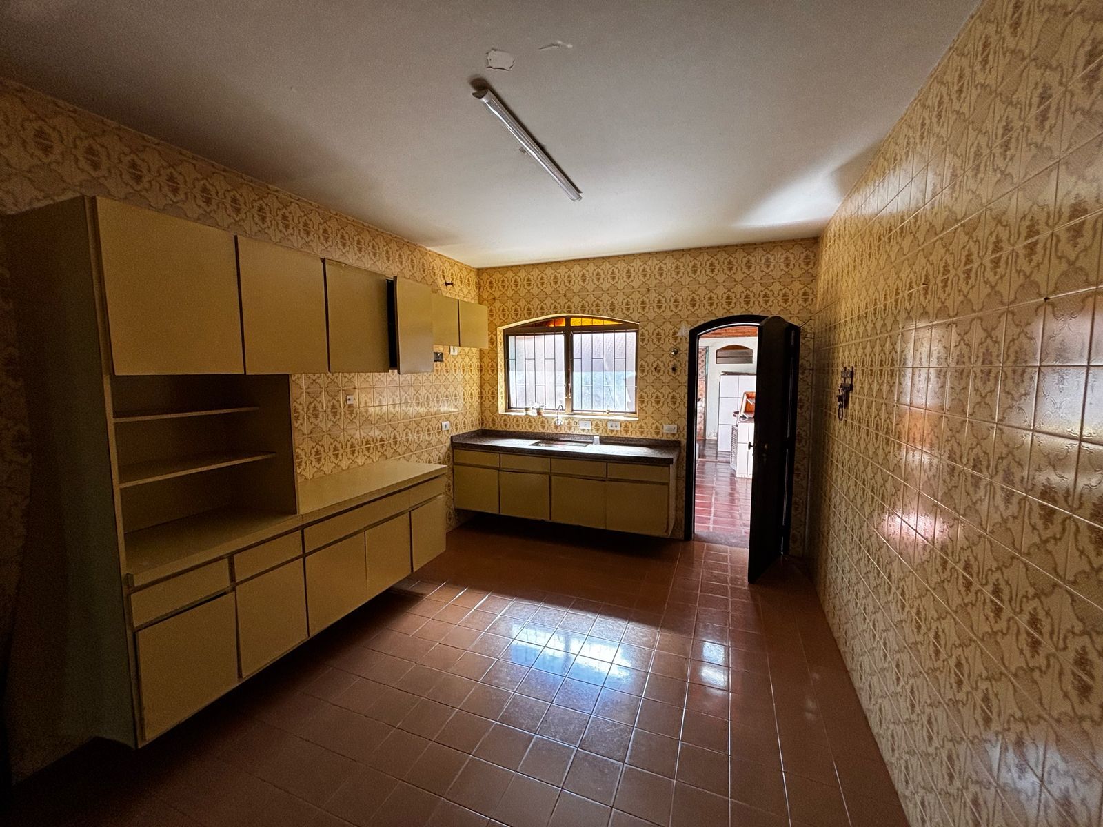 Casa para alugar com 5 quartos, 228m² - Foto 29
