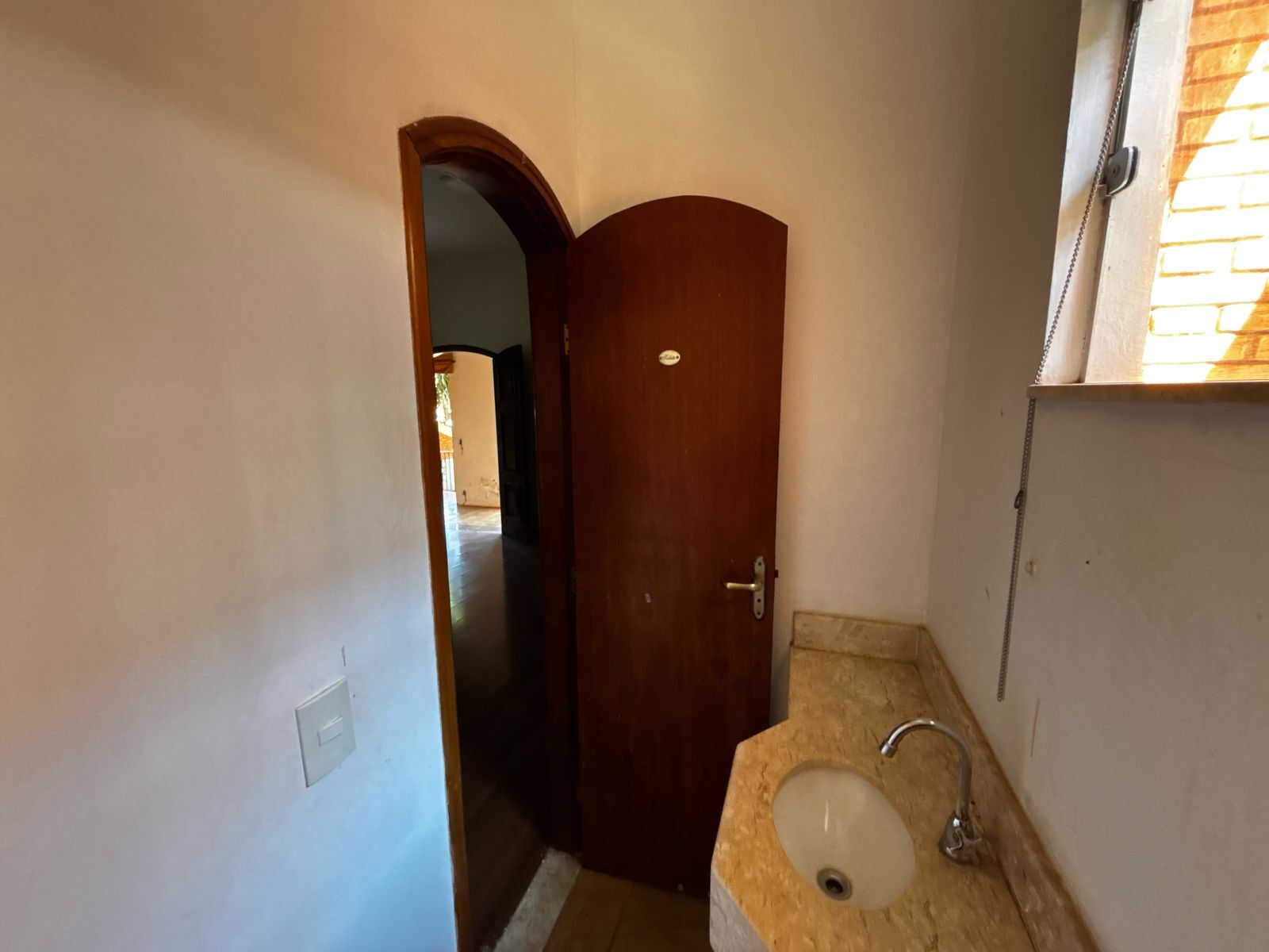 Casa para alugar com 5 quartos, 228m² - Foto 18