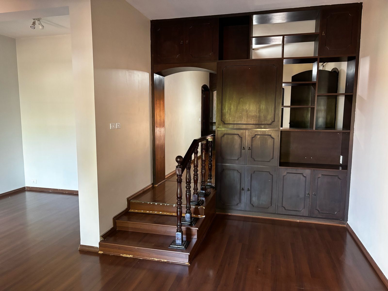 Casa para alugar com 5 quartos, 228m² - Foto 6