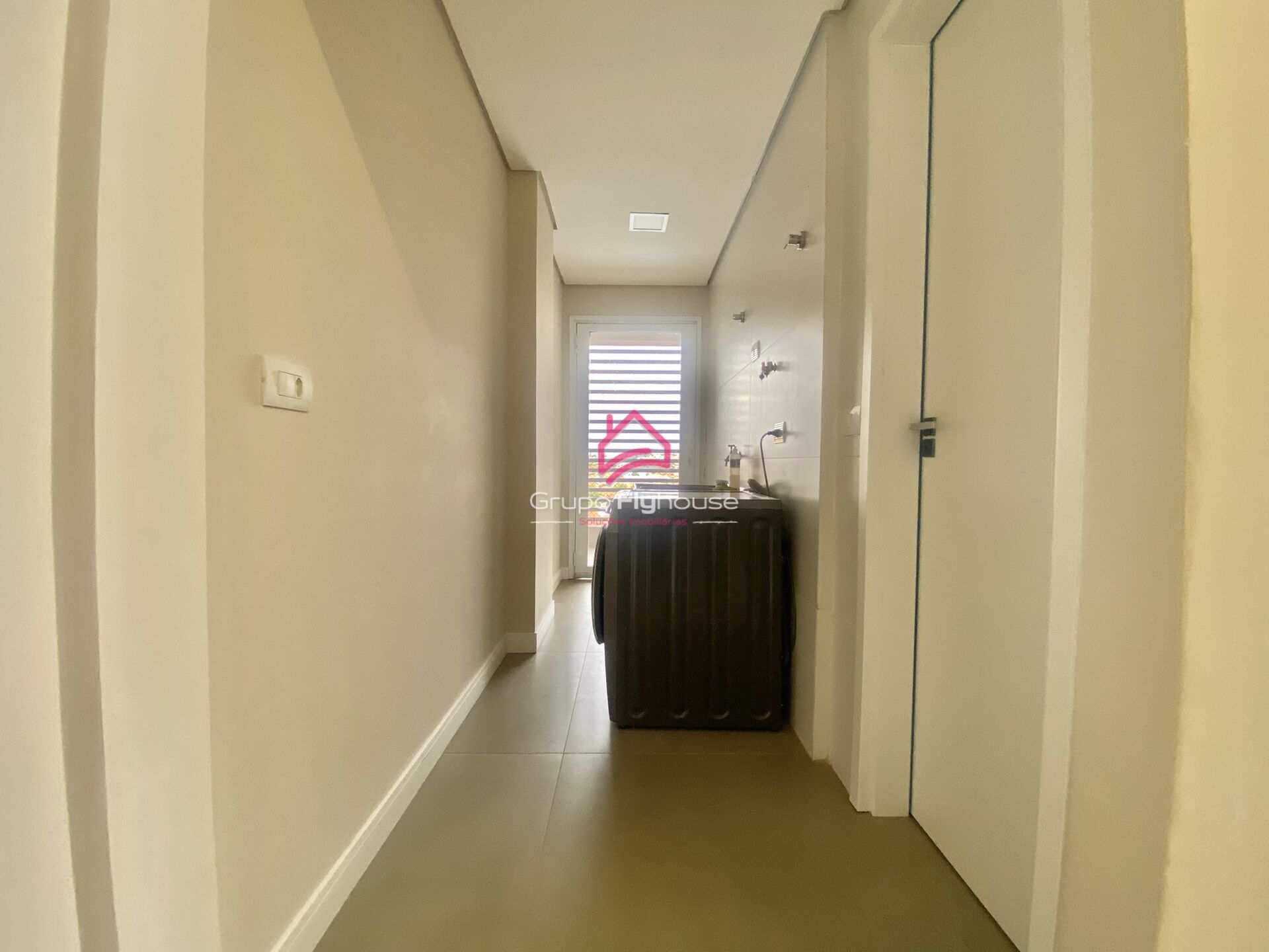 Apartamento à venda com 3 quartos, 139m² - Foto 8