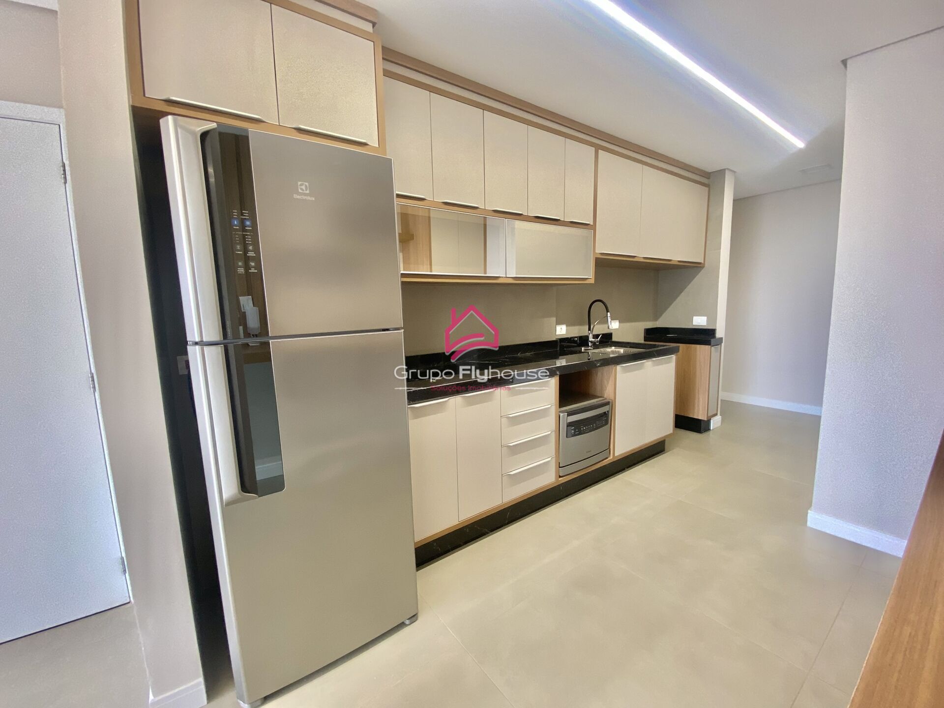 Apartamento à venda com 3 quartos, 139m² - Foto 5