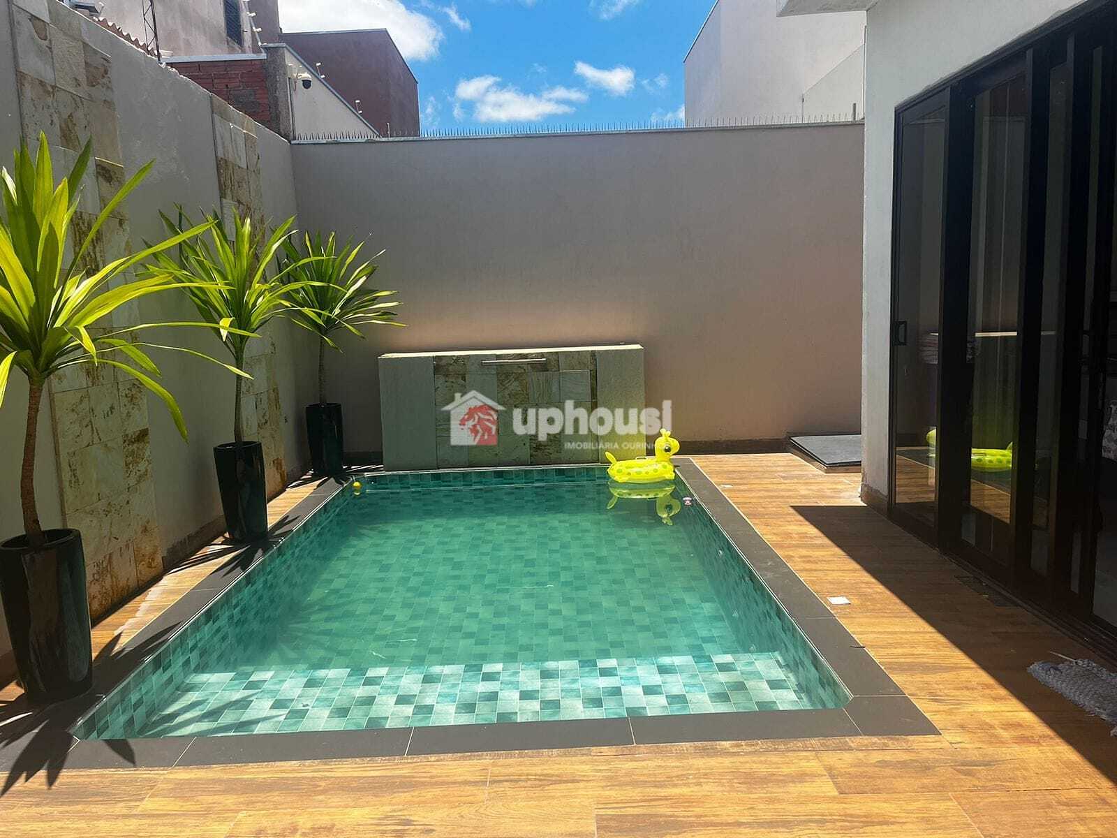 Casa à venda com 3 quartos, 180m² - Foto 2