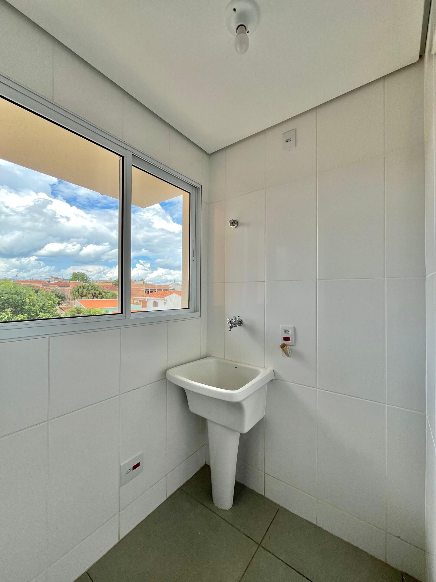Apartamento para alugar com 2 quartos, 88m² - Foto 4