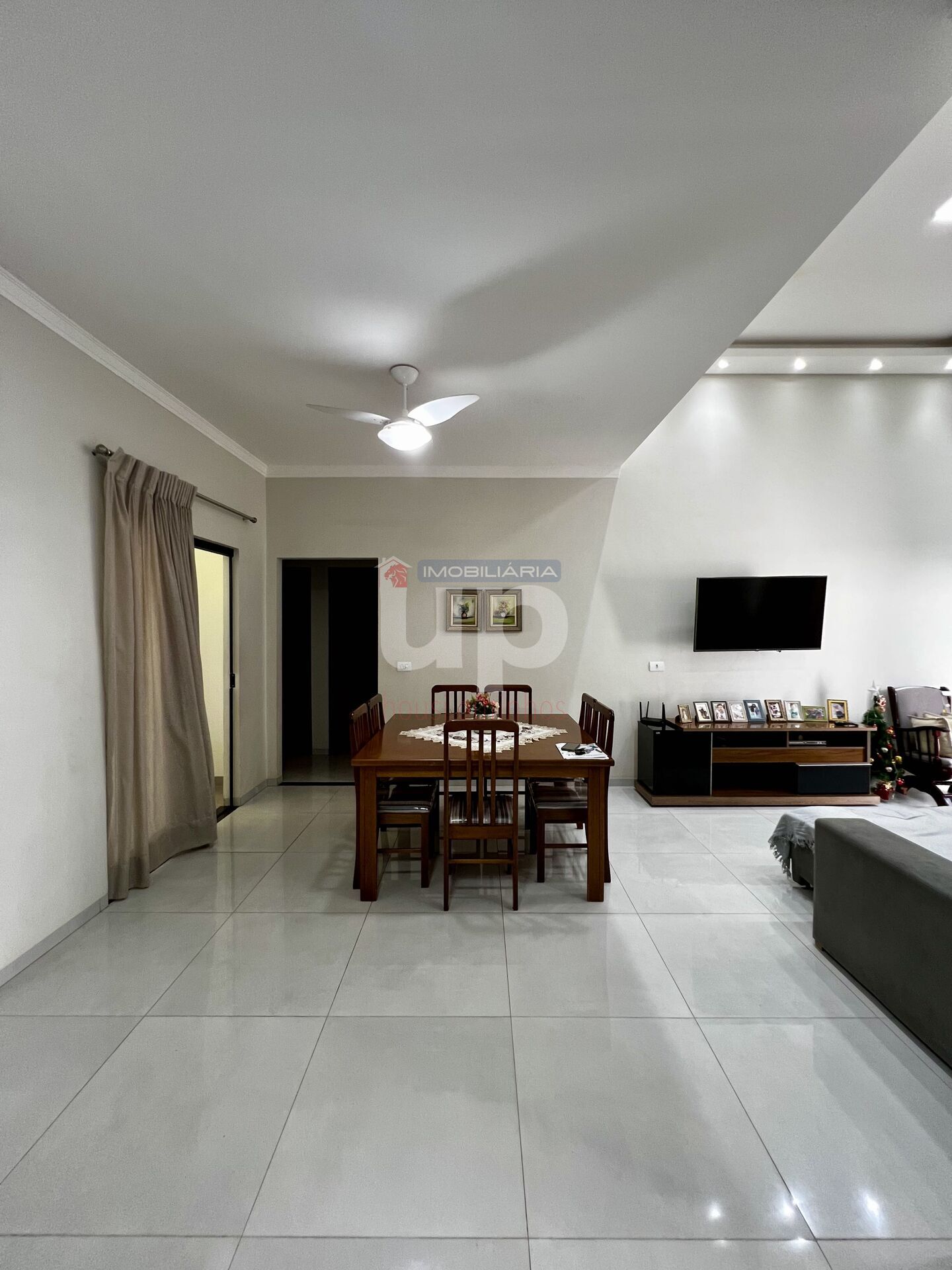 Casa à venda com 3 quartos, 145m² - Foto 11