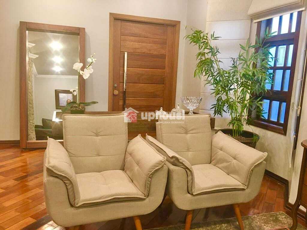 Casa à venda com 3 quartos, 225m² - Foto 4