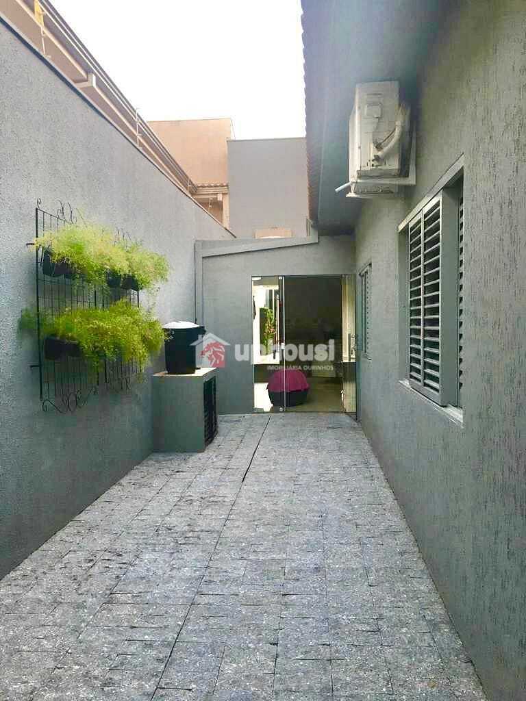 Casa à venda com 3 quartos, 225m² - Foto 20