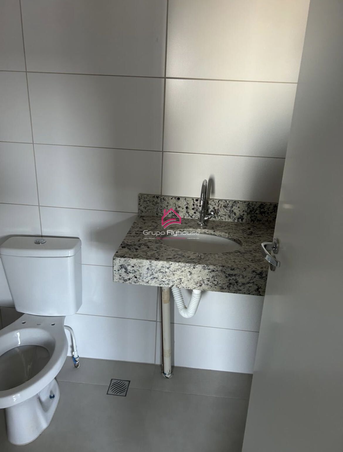 Apartamento para alugar com 2 quartos, 55m² - Foto 9