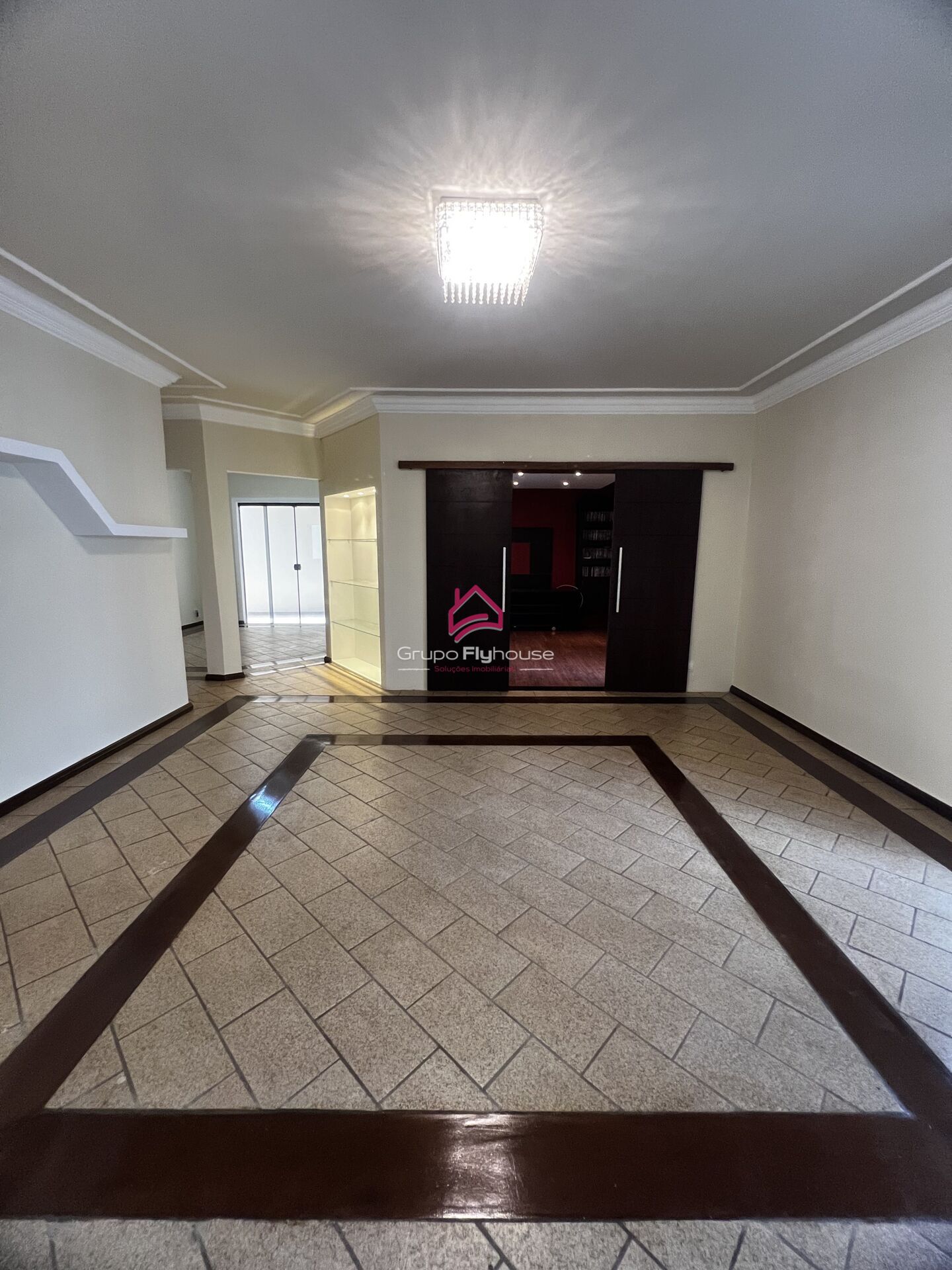 Casa à venda com 4 quartos, 283m² - Foto 4