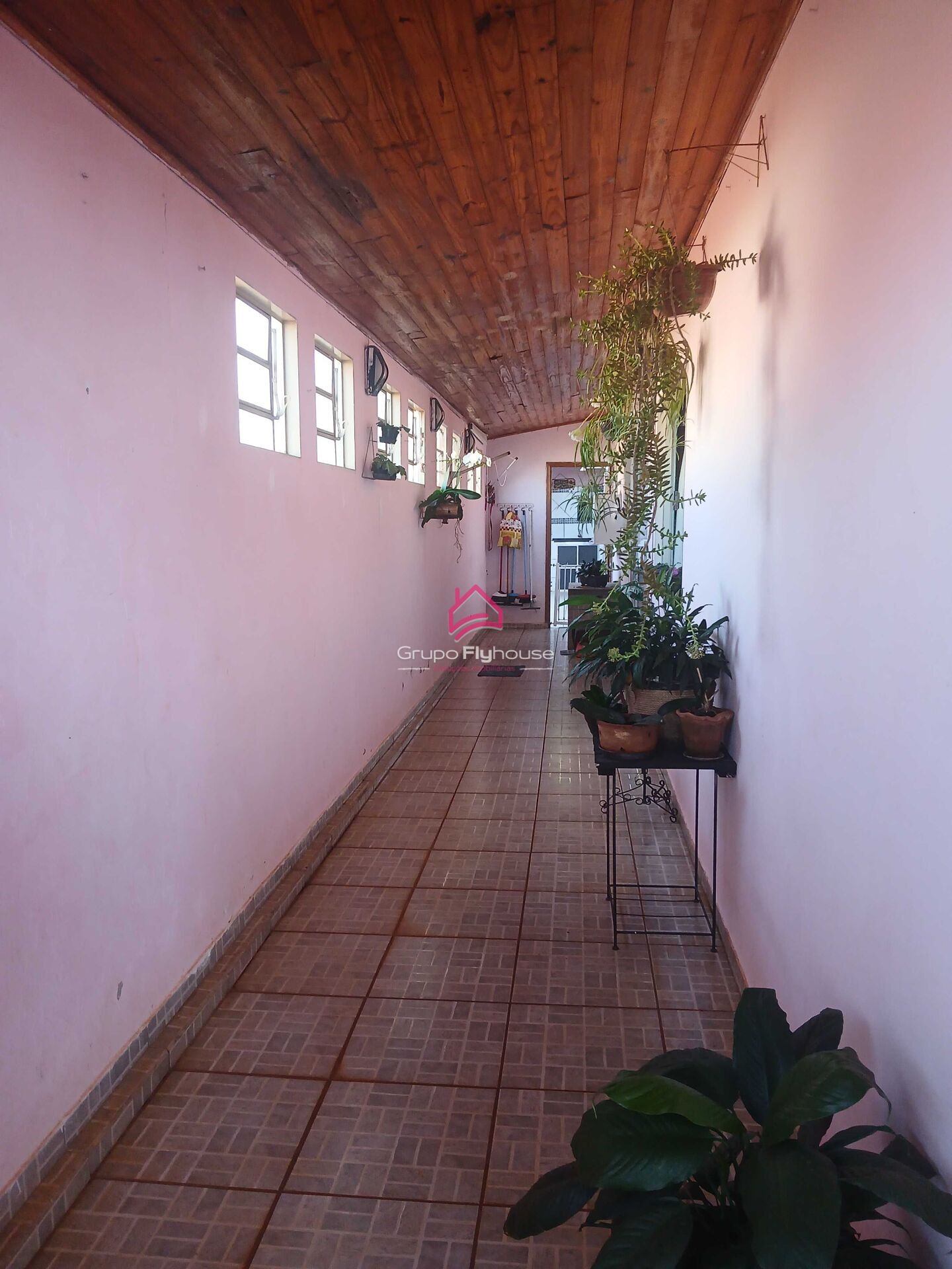 Casa à venda com 2 quartos, 150m² - Foto 4