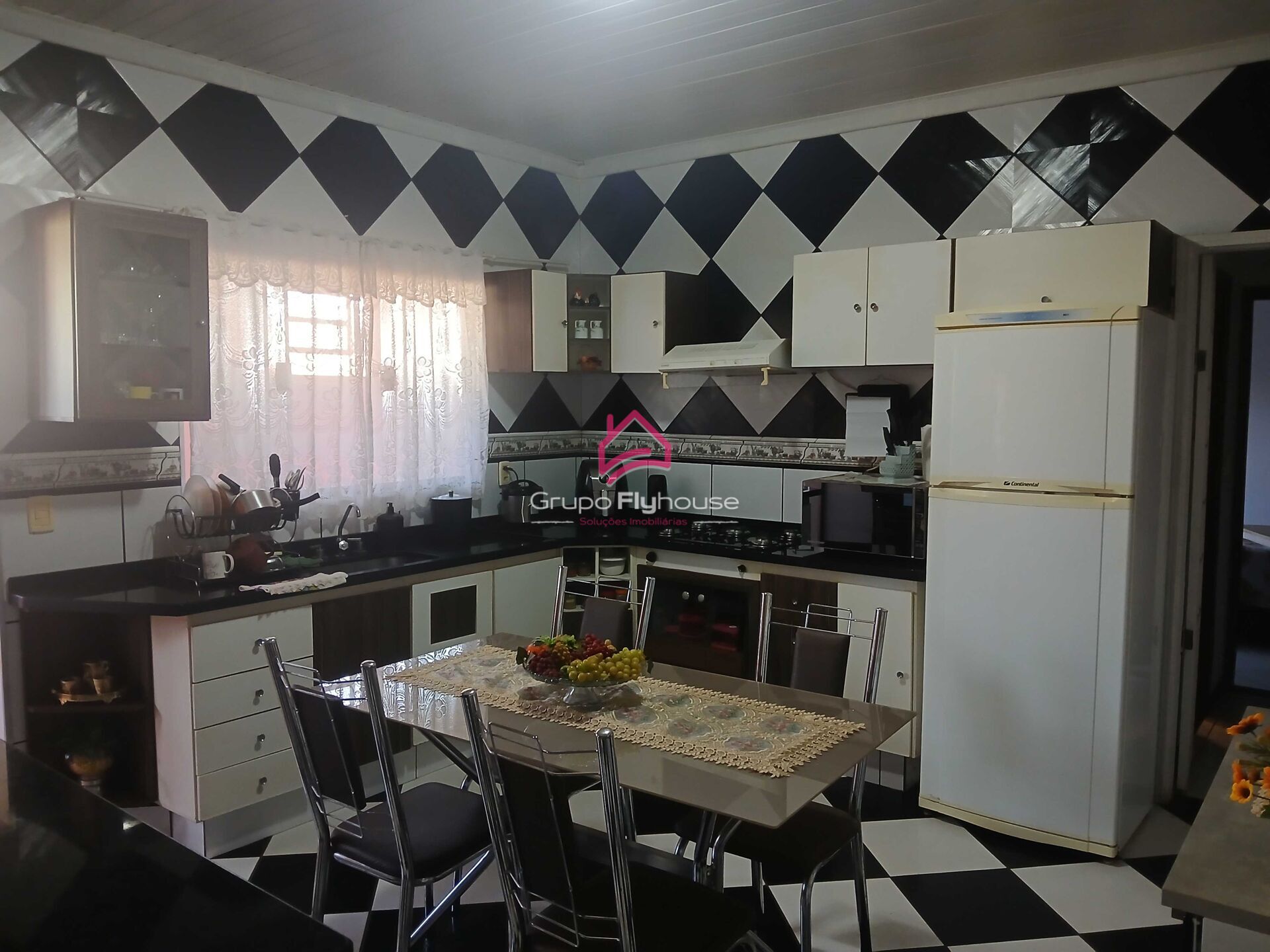 Casa à venda com 2 quartos, 150m² - Foto 13