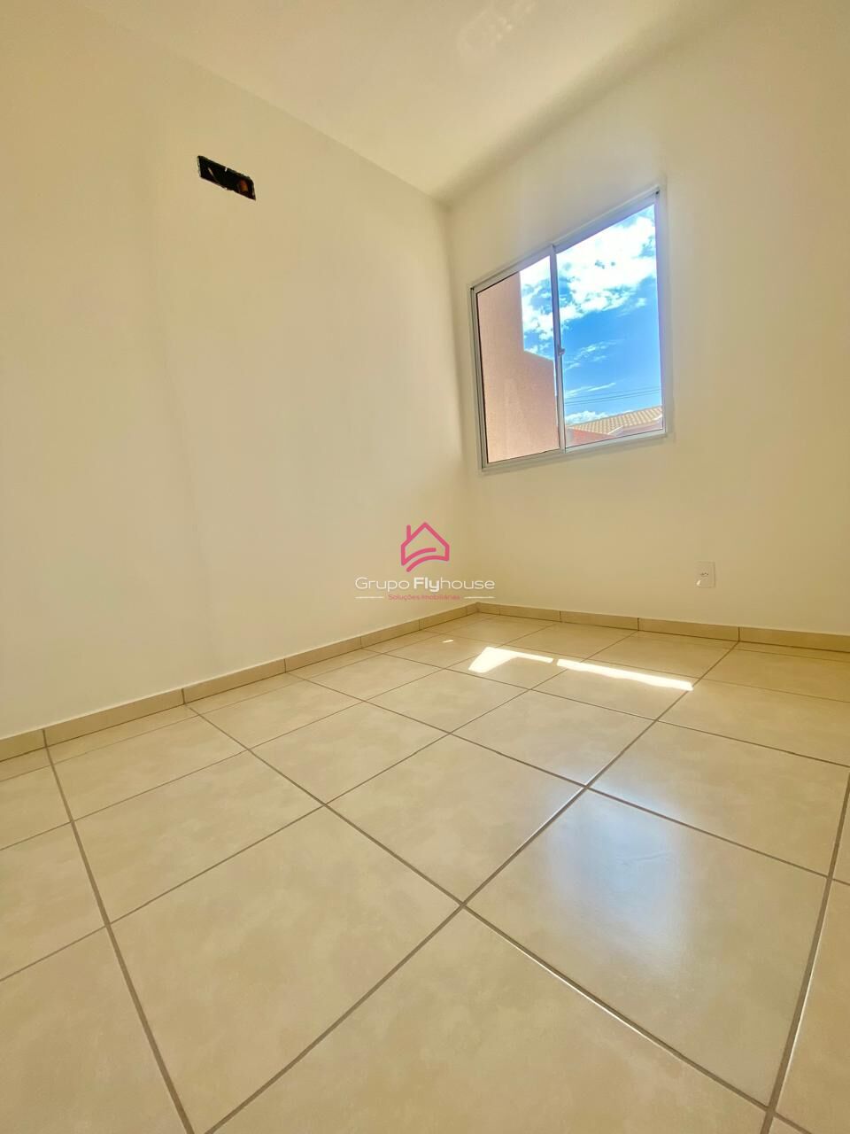 Casa à venda com 2 quartos, 43m² - Foto 9