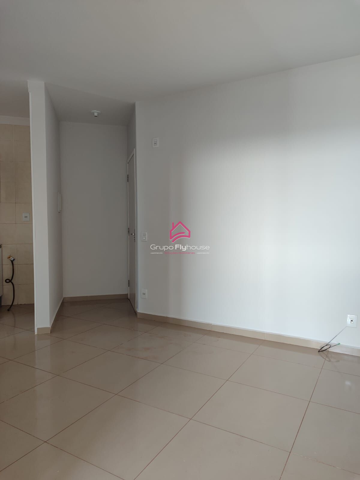 Apartamento para alugar com 2 quartos, 55m² - Foto 4