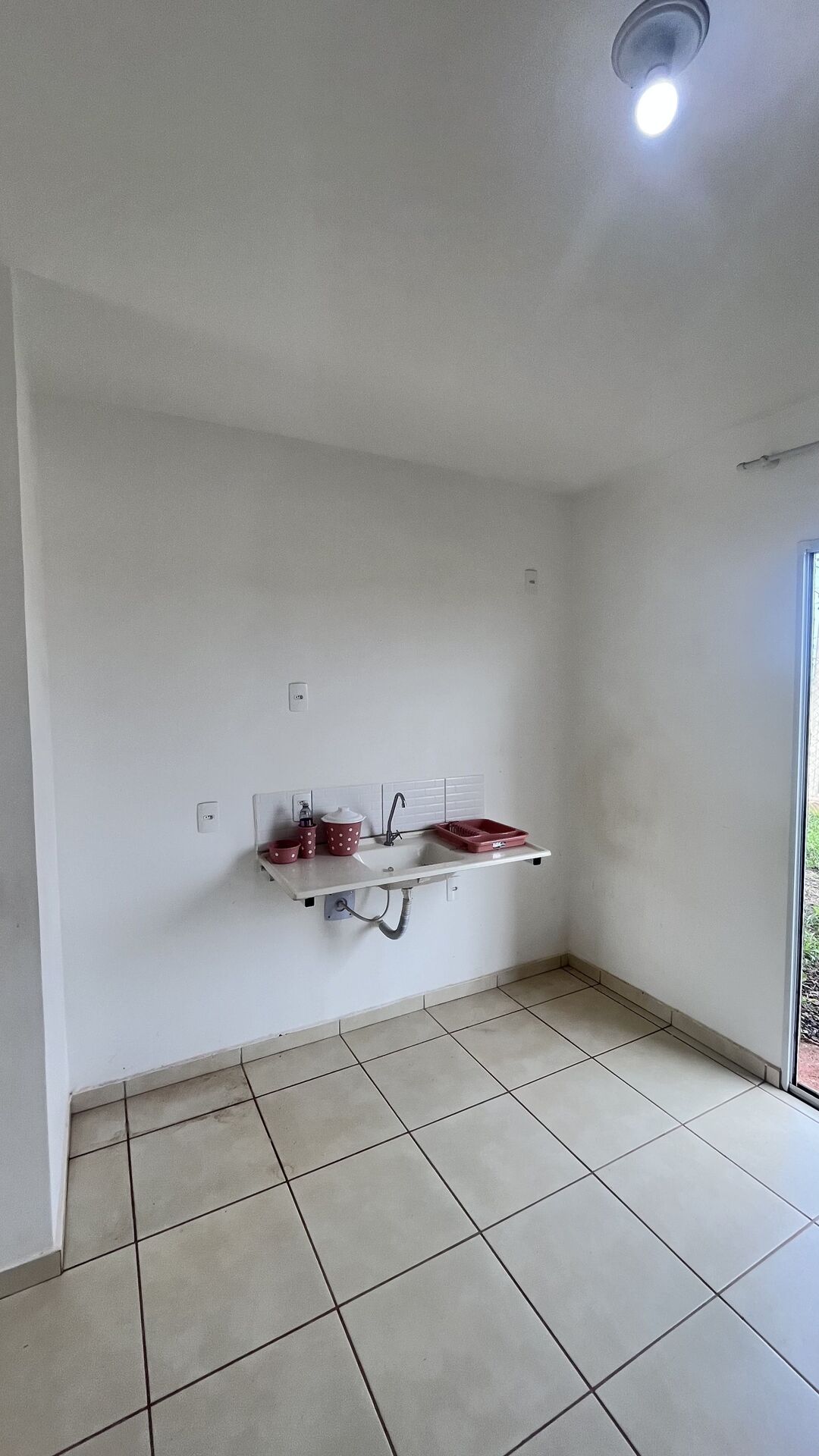 Casa para alugar com 2 quartos, 44m² - Foto 11