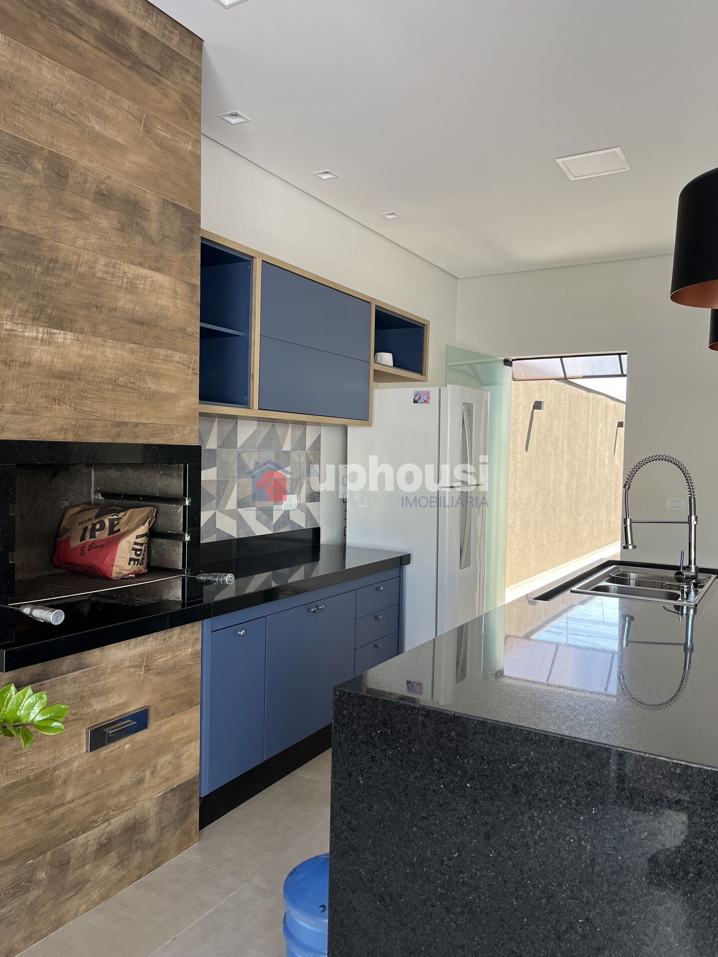 Casa à venda com 2 quartos, 174m² - Foto 4