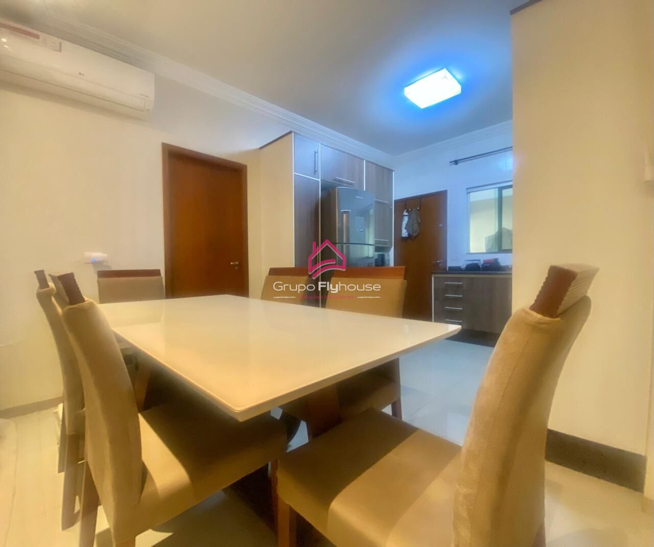 Casa à venda com 3 quartos, 141m² - Foto 9