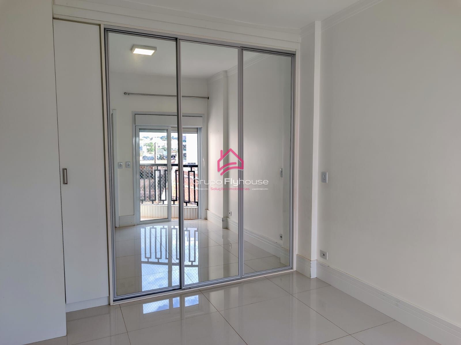 Apartamento para alugar com 3 quartos, 106m² - Foto 22