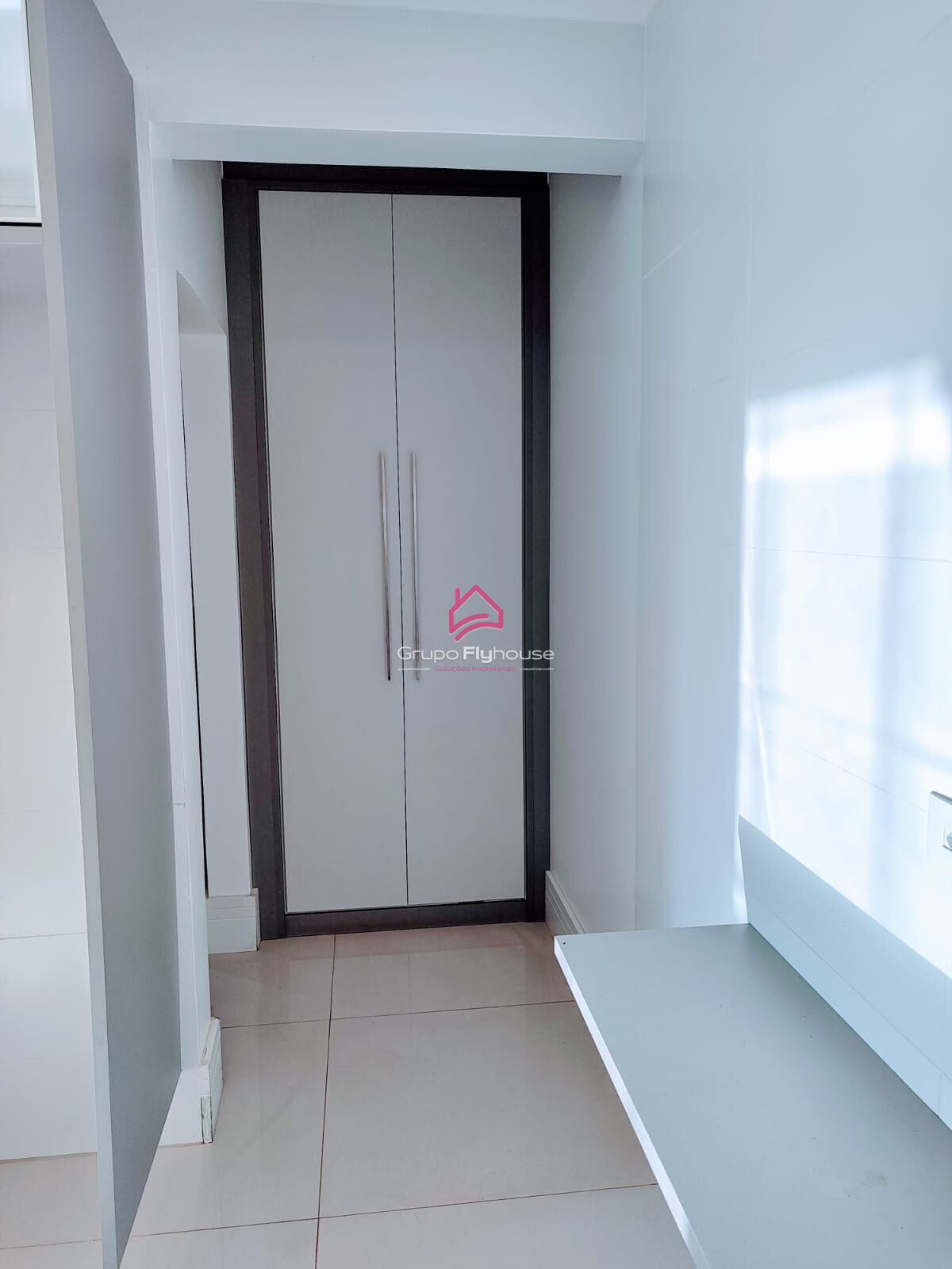 Apartamento para alugar com 3 quartos, 106m² - Foto 10