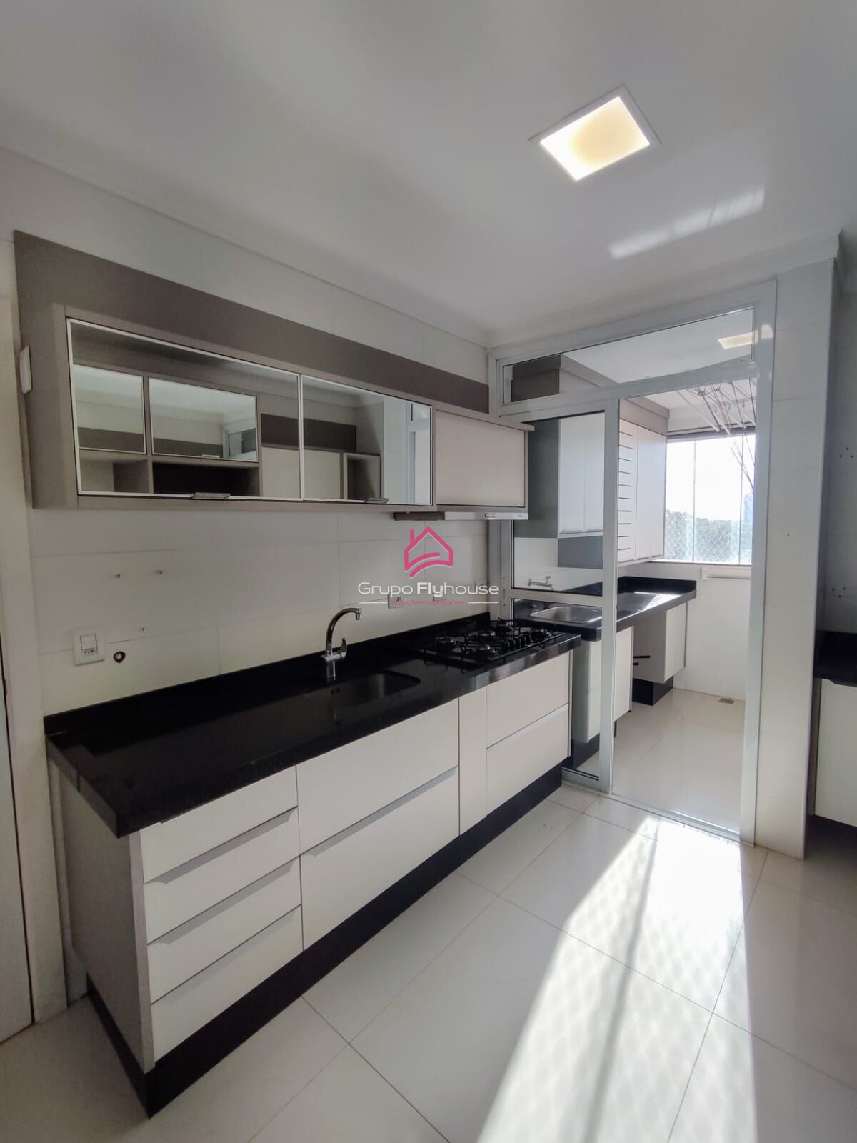 Apartamento para alugar com 3 quartos, 106m² - Foto 6