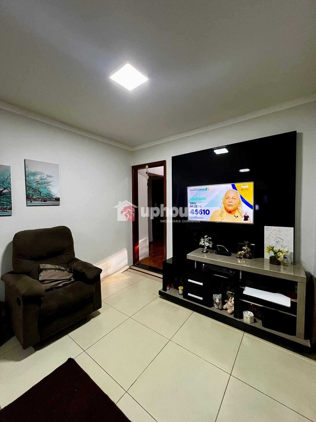 Casa à venda com 3 quartos, 189m² - Foto 4