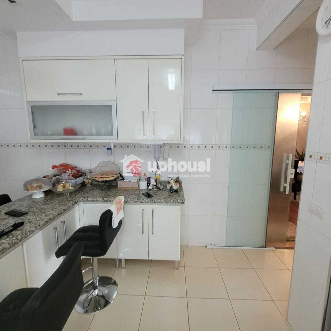 Casa à venda com 3 quartos, 340m² - Foto 22