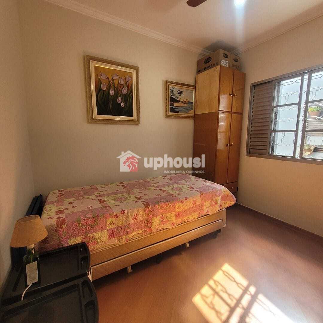 Casa à venda com 4 quartos, 270m² - Foto 16