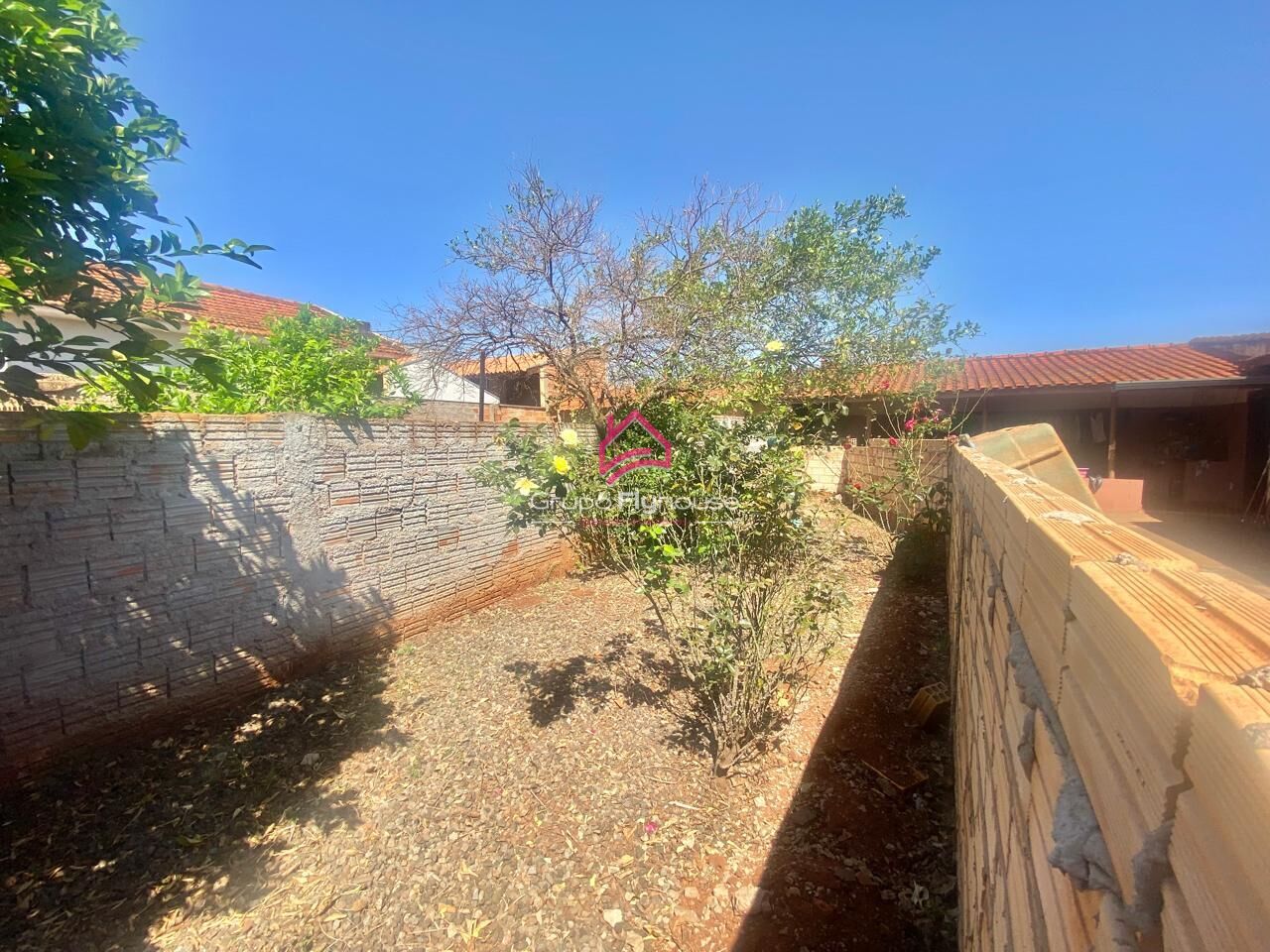 Casa à venda com 3 quartos, 210m² - Foto 12