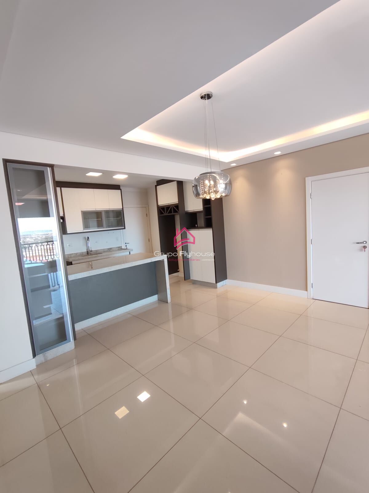 Apartamento para alugar com 2 quartos, 116m² - Foto 2