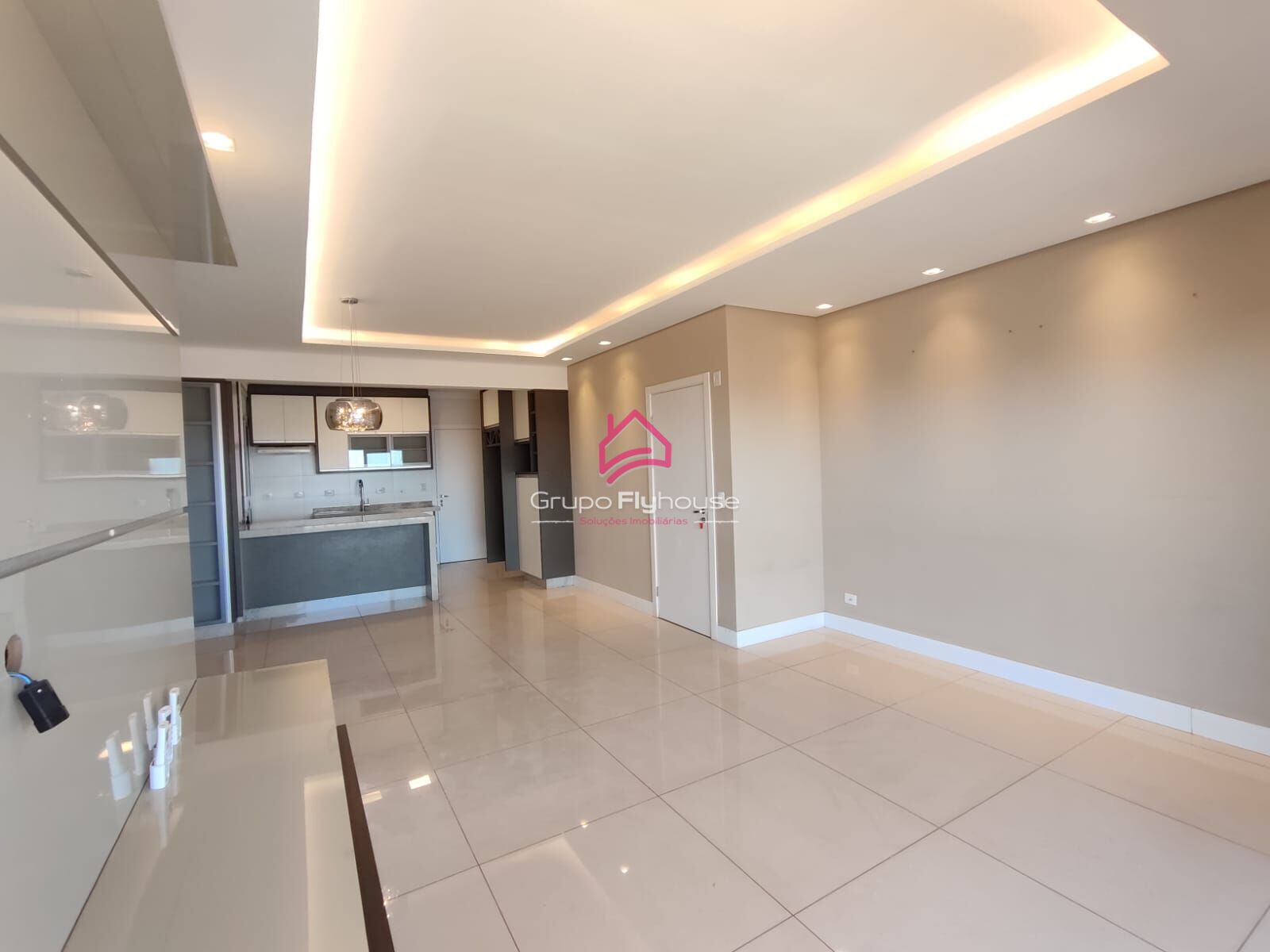 Apartamento para alugar com 2 quartos, 116m² - Foto 10
