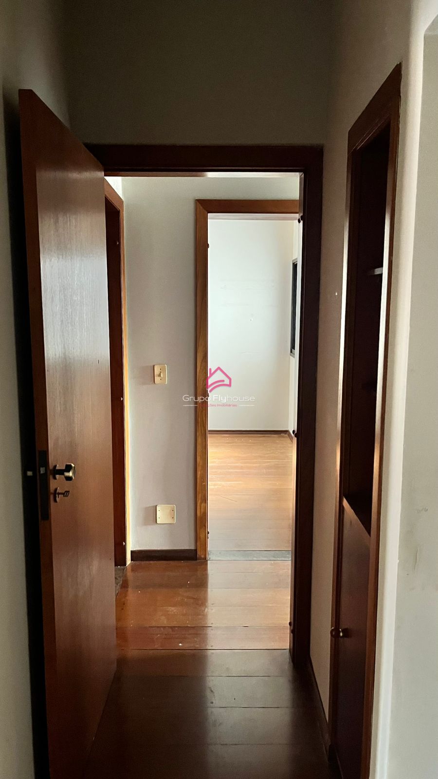 Apartamento para alugar com 3 quartos, 143m² - Foto 7