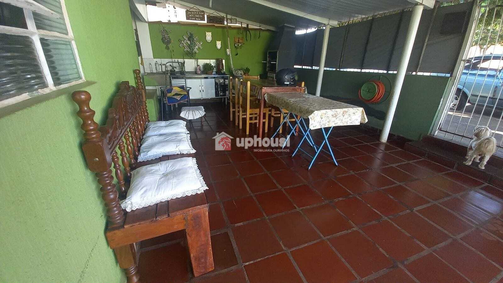 Casa à venda com 3 quartos, 128m² - Foto 2