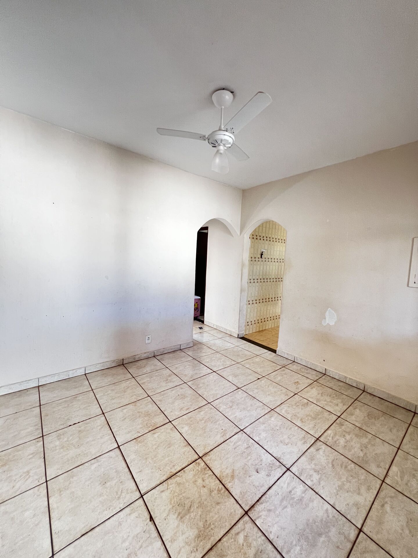 Casa à venda com 2 quartos, 70m² - Foto 7