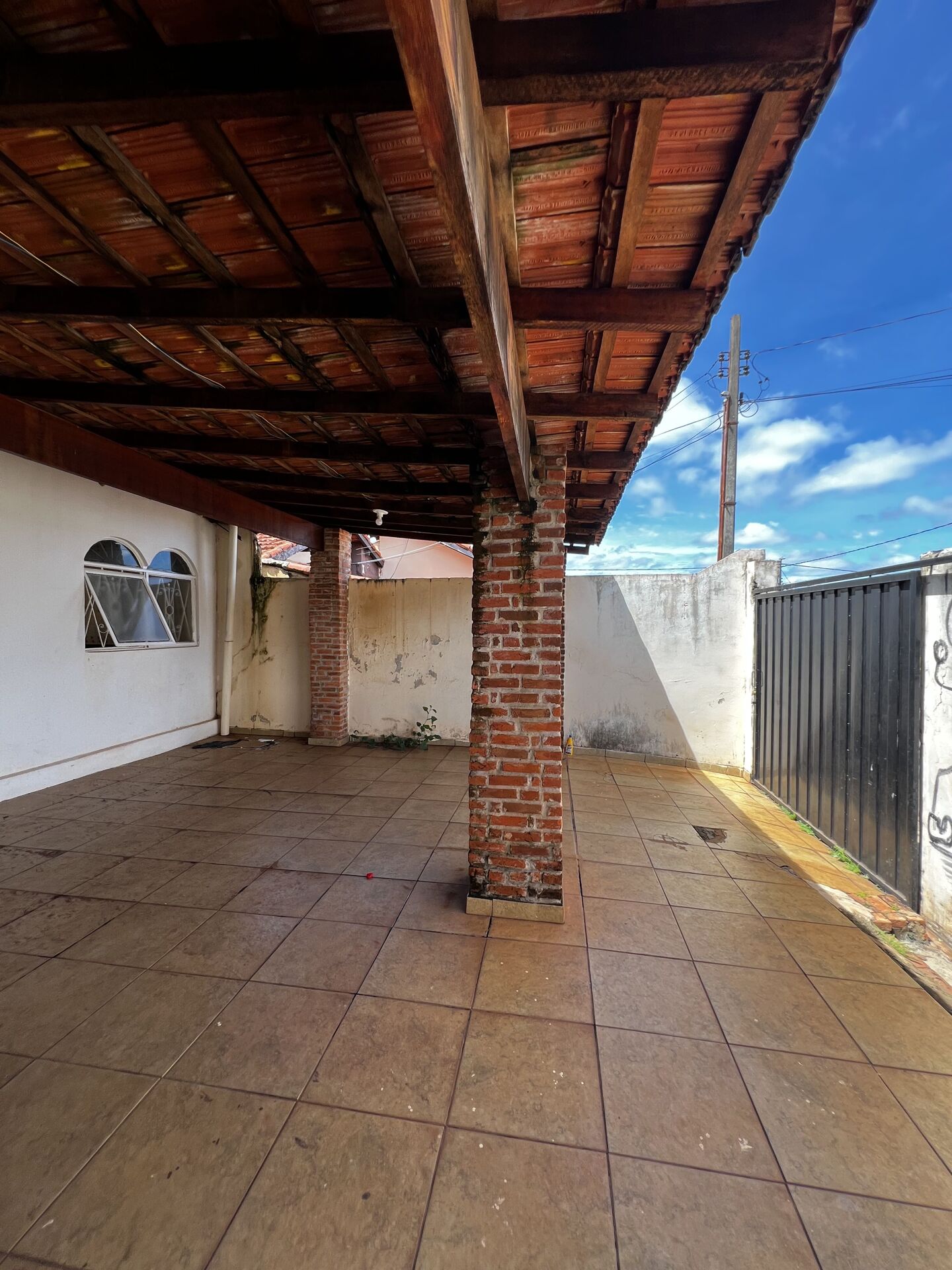 Casa à venda com 2 quartos, 70m² - Foto 6
