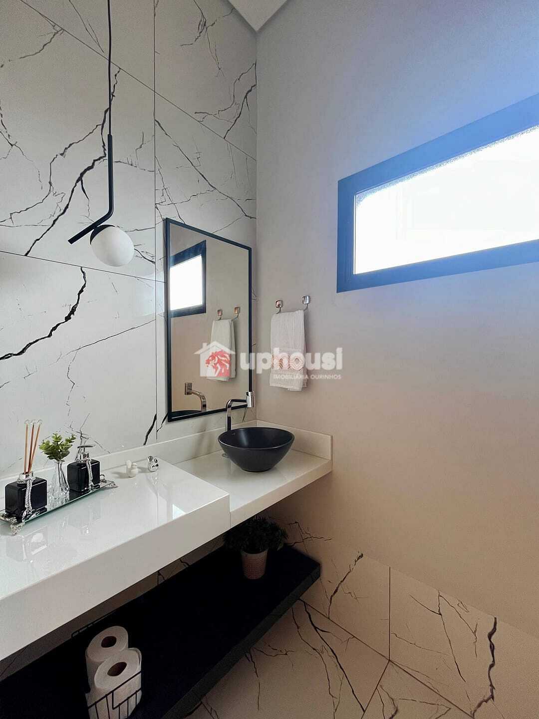 Casa de Condomínio à venda com 3 quartos, 224m² - Foto 3