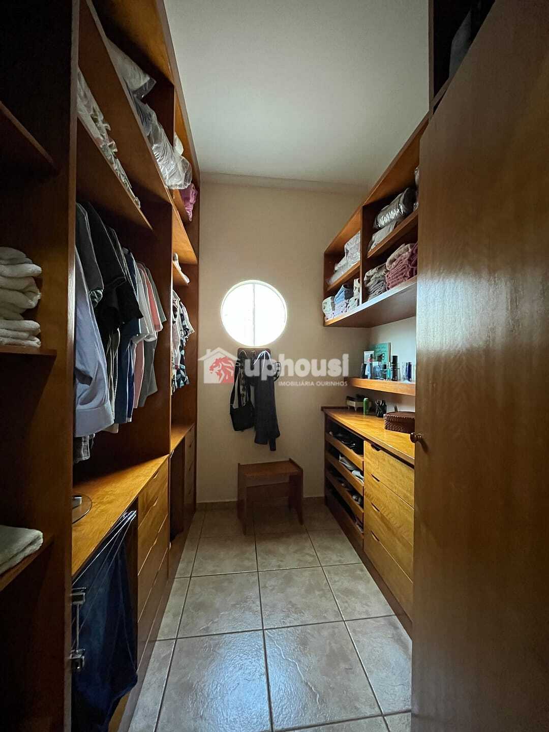 Casa à venda com 3 quartos, 460m² - Foto 14