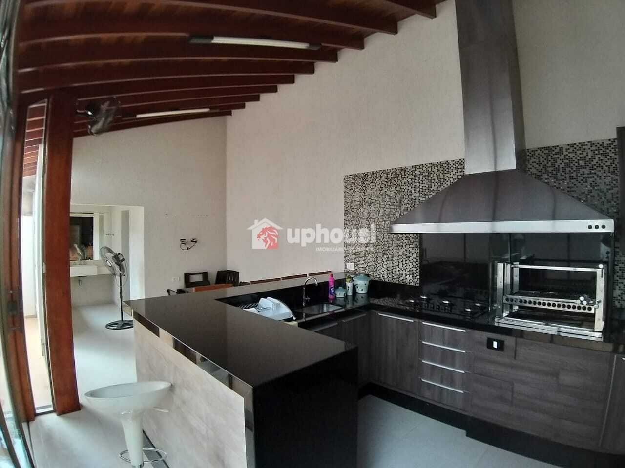 Casa à venda com 3 quartos, 169m² - Foto 2