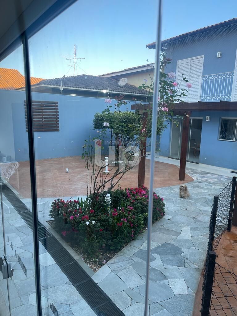 Casa à venda com 3 quartos, 298m² - Foto 19
