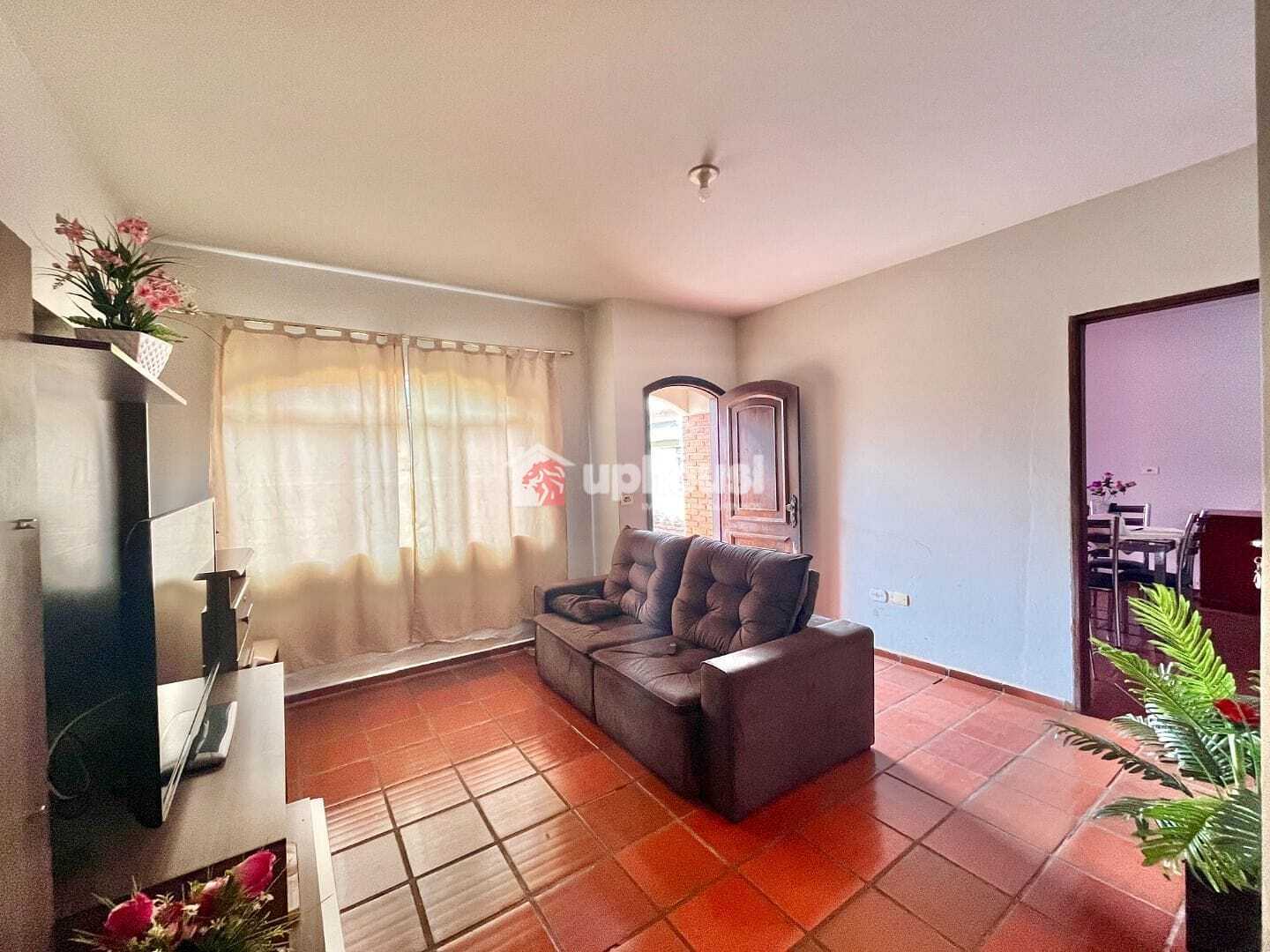 Casa à venda com 1 quarto, 80m² - Foto 1