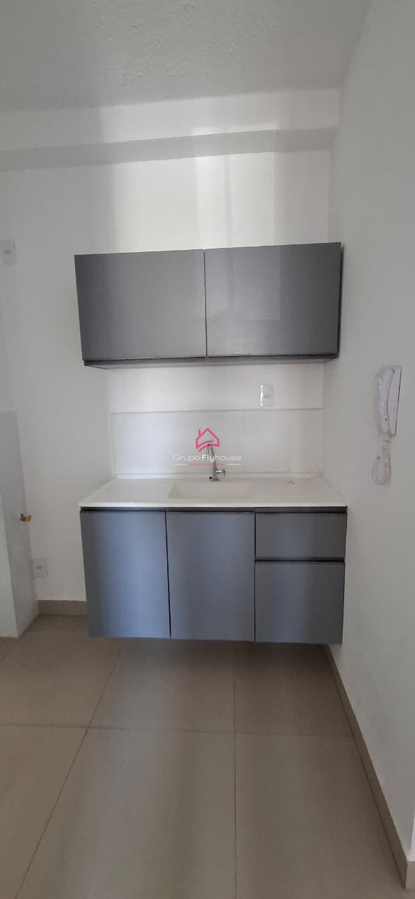 Apartamento para alugar com 2 quartos, 42m² - Foto 4