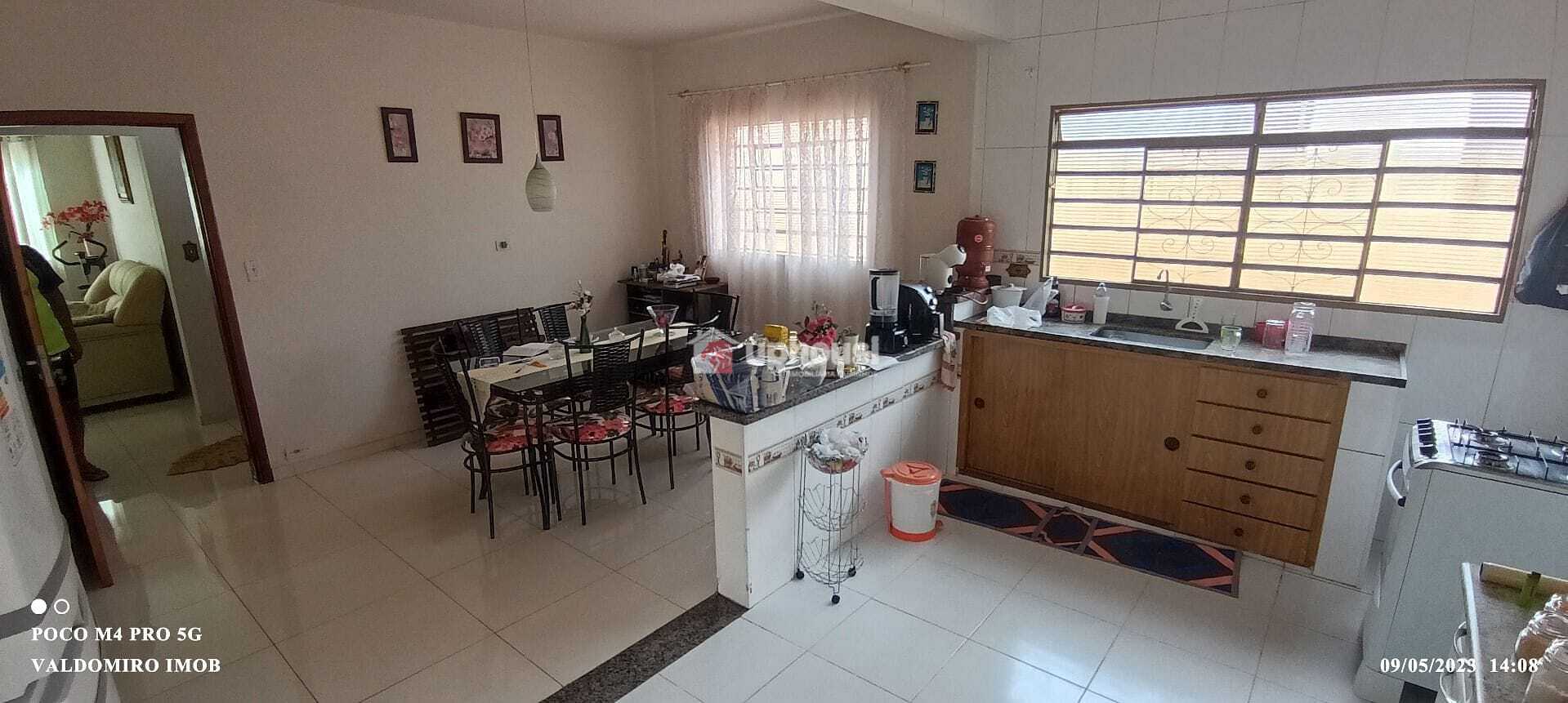 Casa à venda com 2 quartos, 145m² - Foto 7