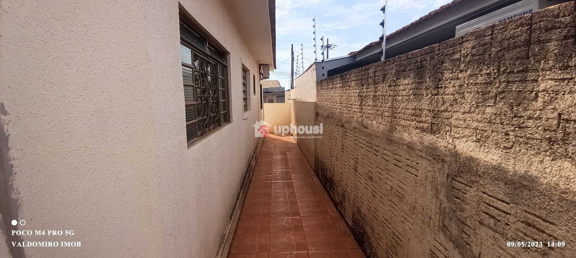 Casa à venda com 2 quartos, 145m² - Foto 4