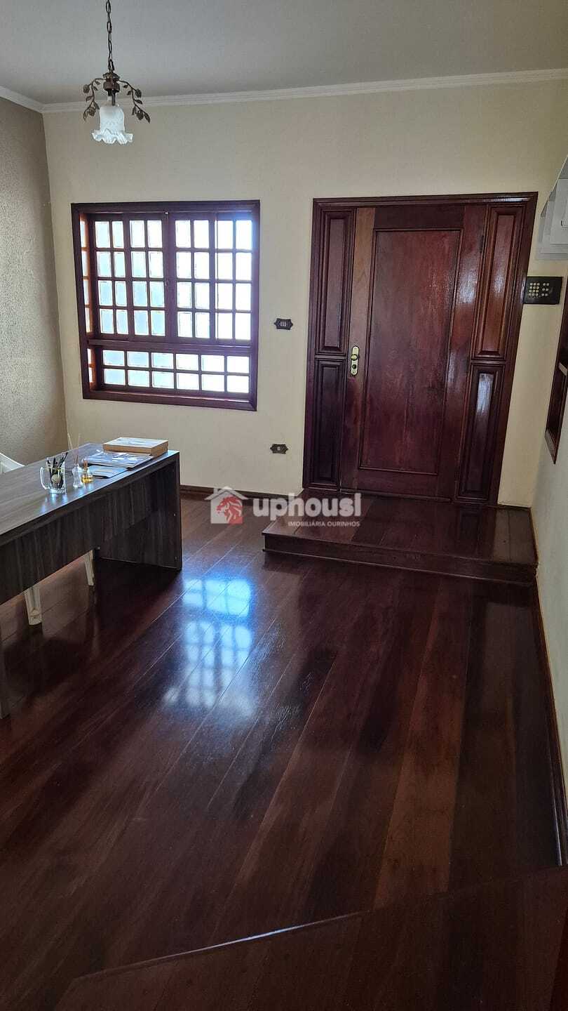 Casa à venda com 3 quartos, 240m² - Foto 7