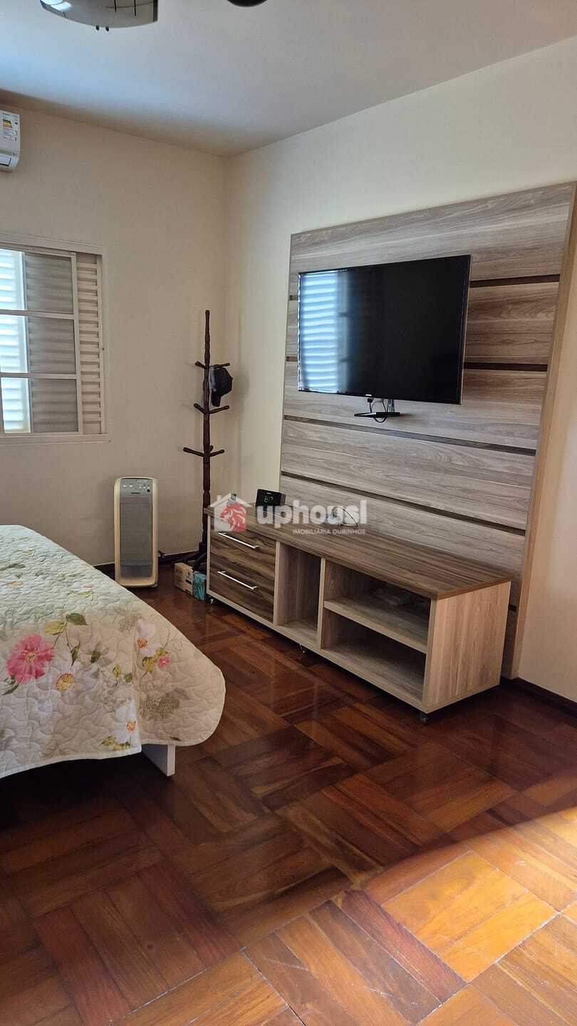 Casa à venda com 3 quartos, 240m² - Foto 14