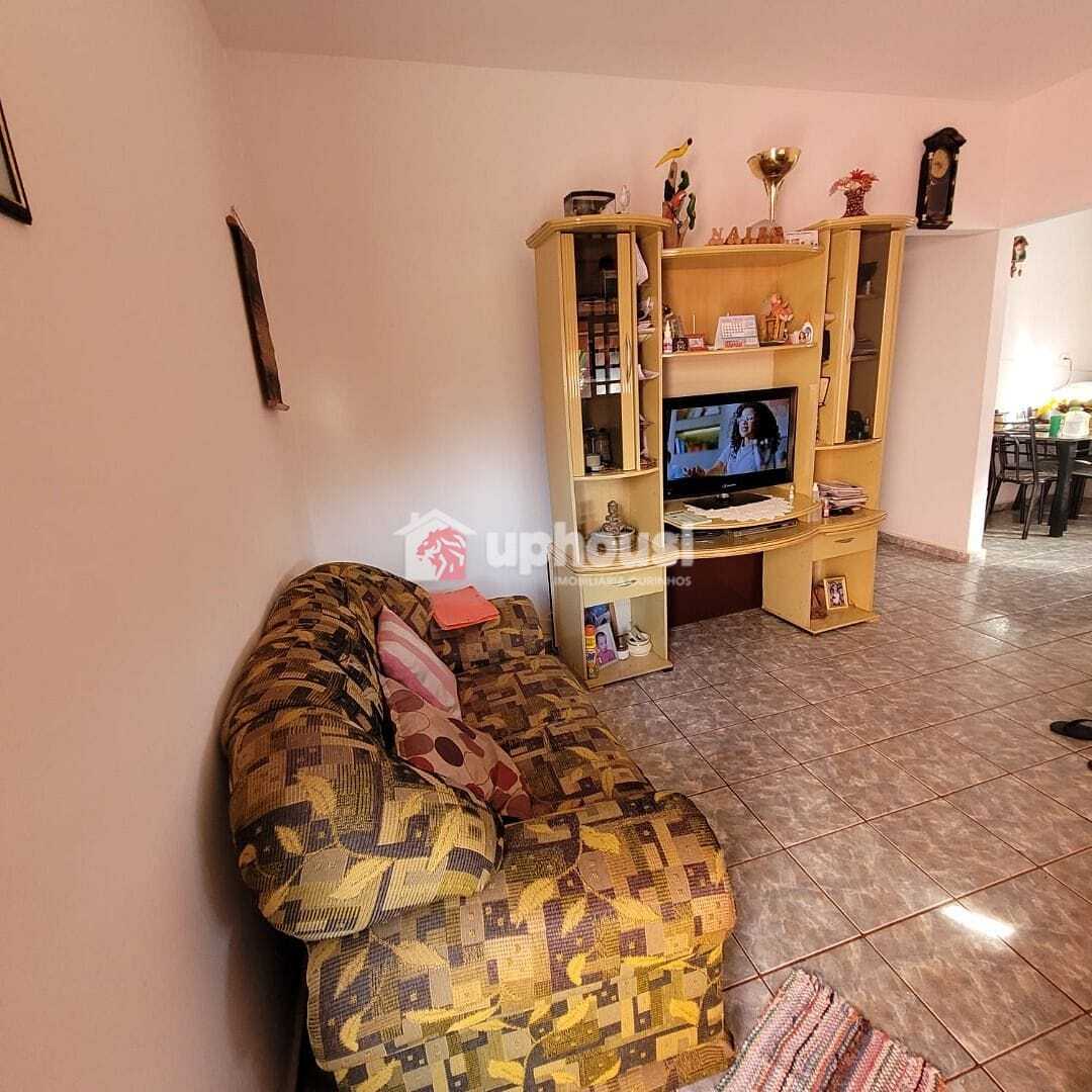 Casa à venda com 3 quartos, 240m² - Foto 4