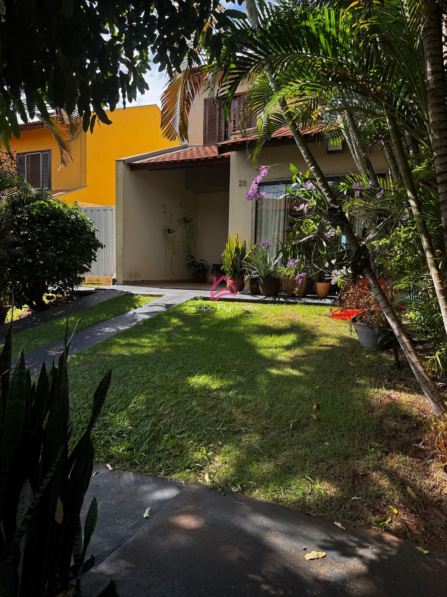 Casa de Condomínio à venda com 3 quartos, 150m² - Foto 2